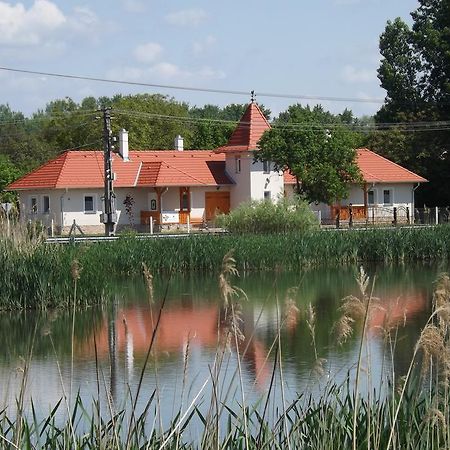 Nagybajcsi Körtefa Vendégház Exterior foto